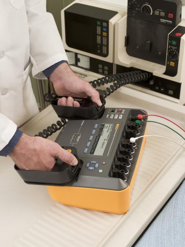 Impulse 7000DP Defibrillator Analyzer Fluke Biomedical