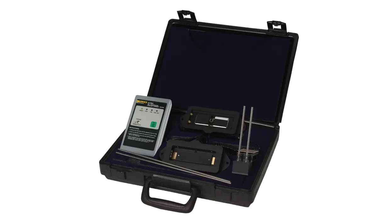 ULT800 in the carrying case